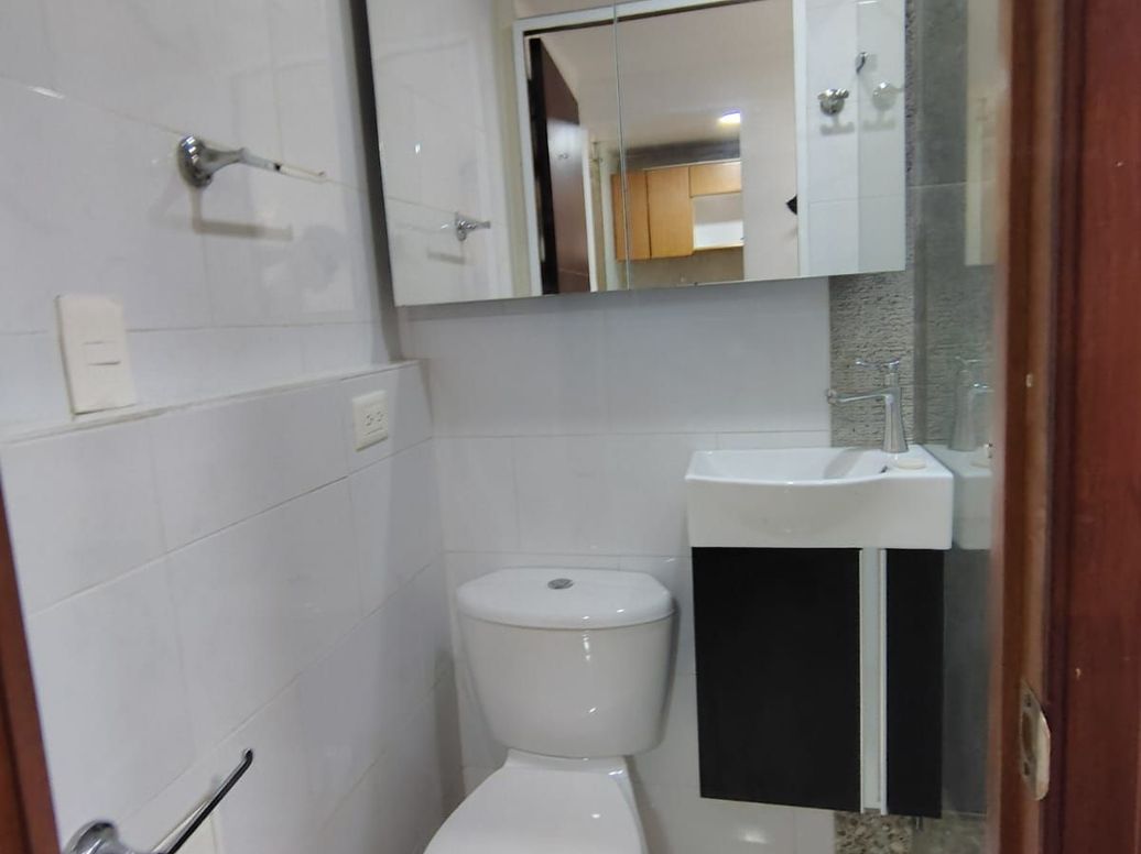 Apartamento de 2 alcobas en venta en Acacias Usaquen, Bogotá, 69 m² · foto 9 de 20
