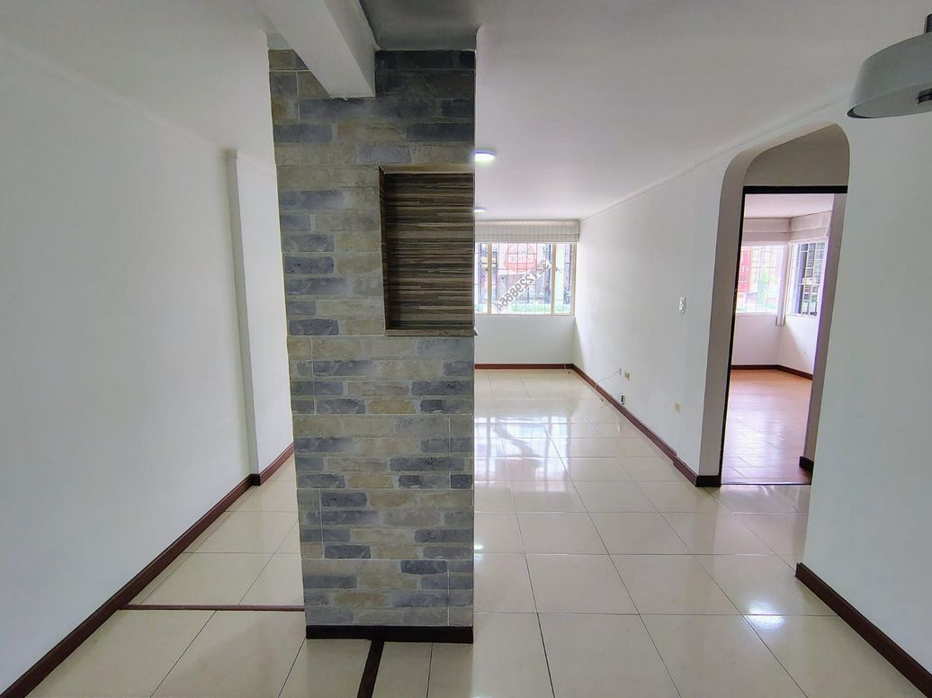 Apartamento de 2 alcobas en venta en Acacias Usaquen, Bogotá, 69 m² · foto 3 de 20