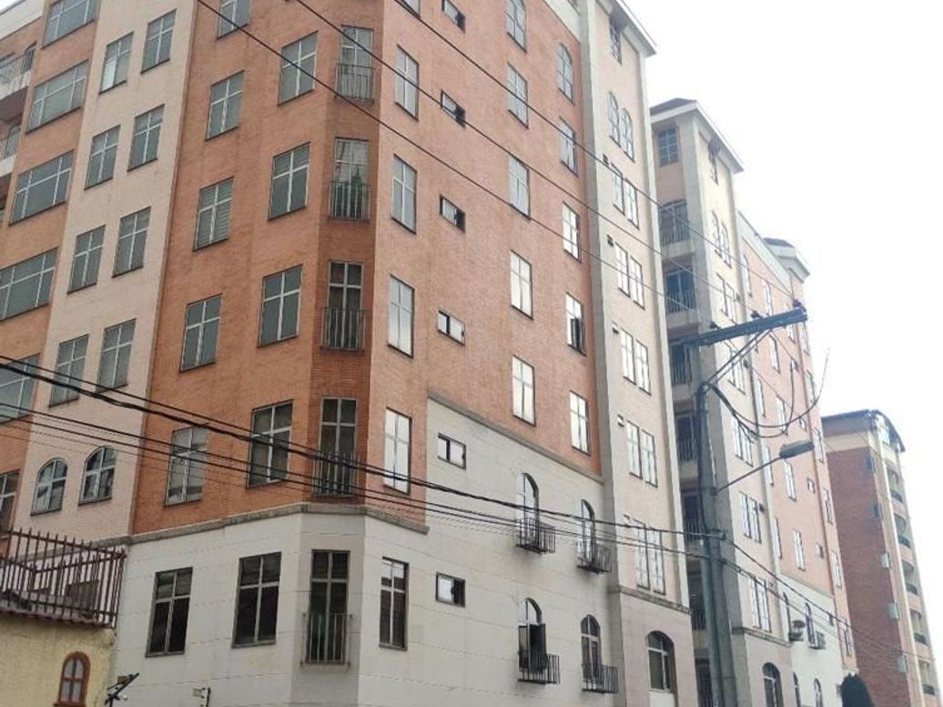 Apartamento de 3 alcobas en venta en Chicó Norte, Bogotá, 148 m² · foto 2 de 20