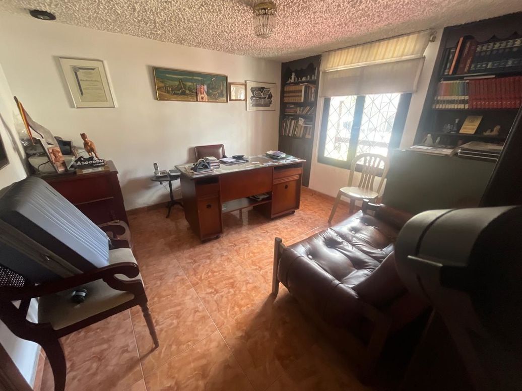 Casa de 4 alcobas en venta en Estoril, Bogotá, 412 m² · foto 13 de 20
