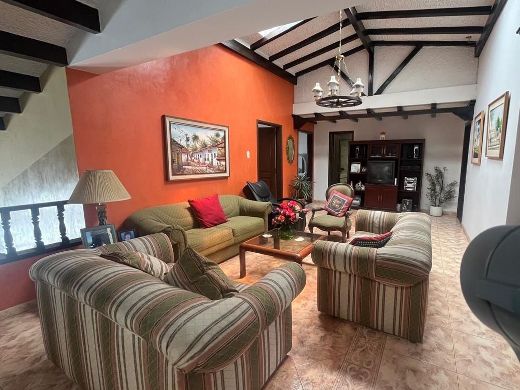 Casa de 4 alcobas en venta en Estoril, Bogotá, 412 m² · foto 19 de 20