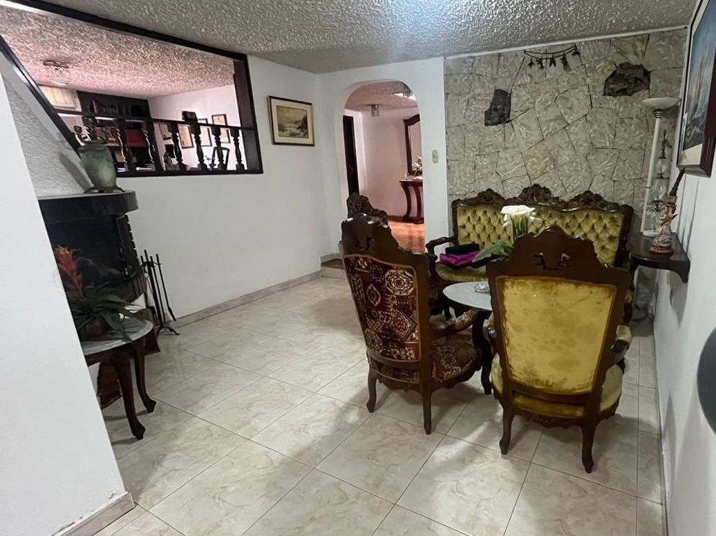 Casa de 4 alcobas en venta en Estoril, Bogotá, 412 m² · foto 17 de 20