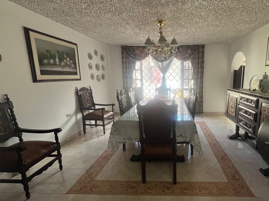 Casa de 4 alcobas en venta en Estoril, Bogotá, 412 m² · foto 16 de 20