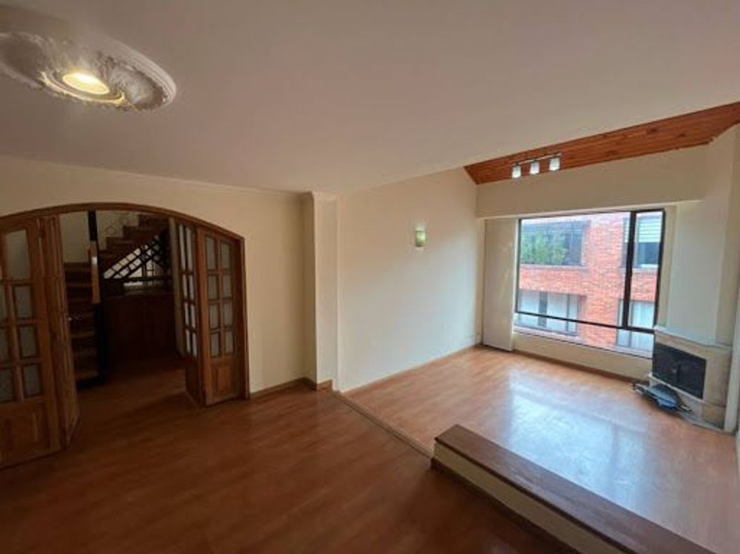 Apartamento de 3 alcobas en venta en Santa Barbara Central, Bogotá, 80 m² · foto 5 de 20