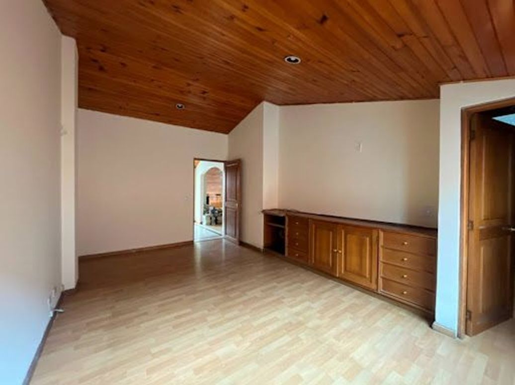 Apartamento de 3 alcobas en venta en Santa Barbara Central, Bogotá, 80 m² · foto 18 de 20