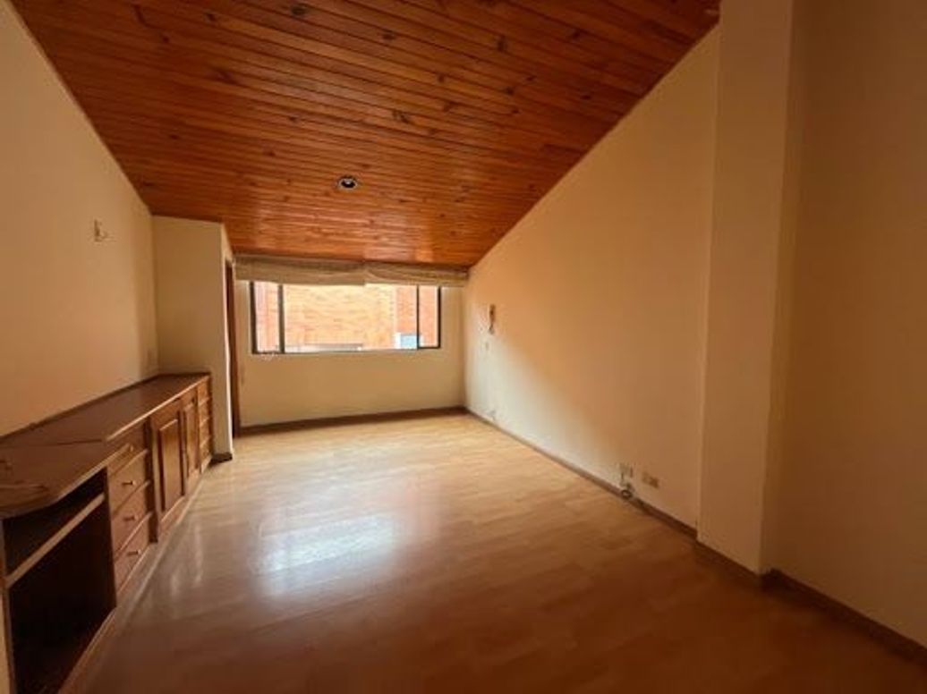 Apartamento de 3 alcobas en venta en Santa Barbara Central, Bogotá, 80 m² · foto 17 de 20