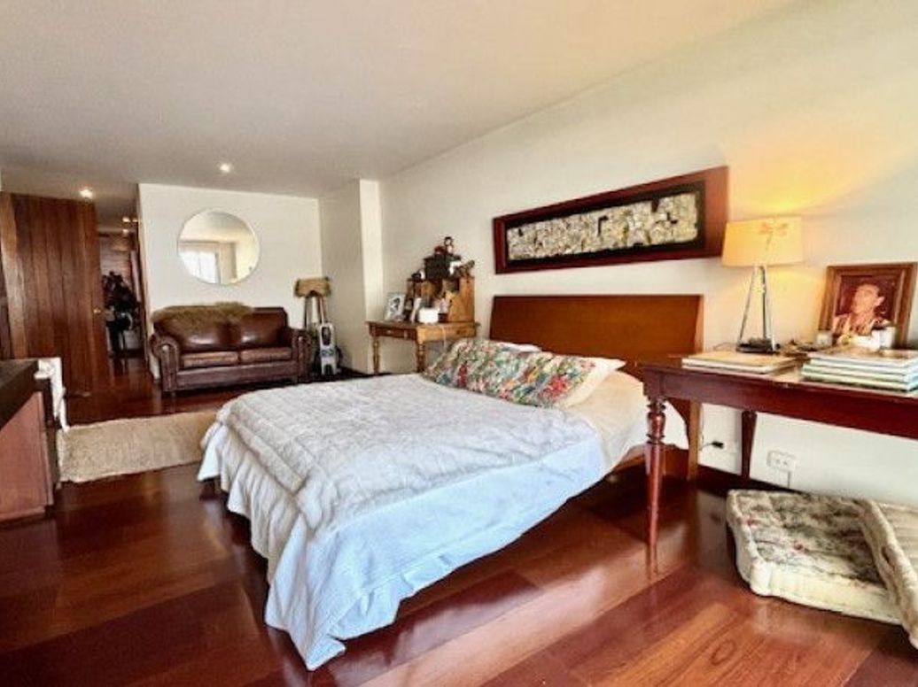 Apartamento de 3 alcobas en venta en Santa Ana Oriental, Bogotá, 251 m² · foto 16 de 20