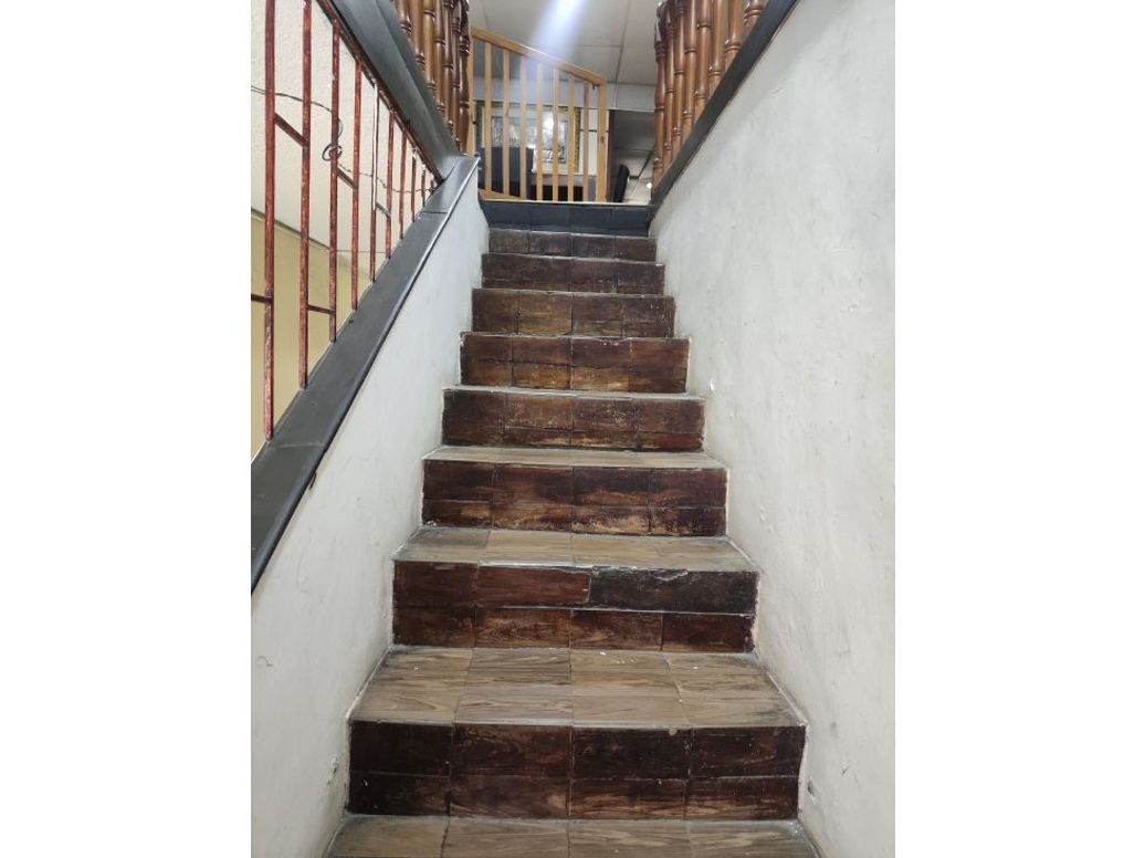 Casa de 5 alcobas en venta en La Estrada, Bogotá, 440 m² · foto 9 de 19