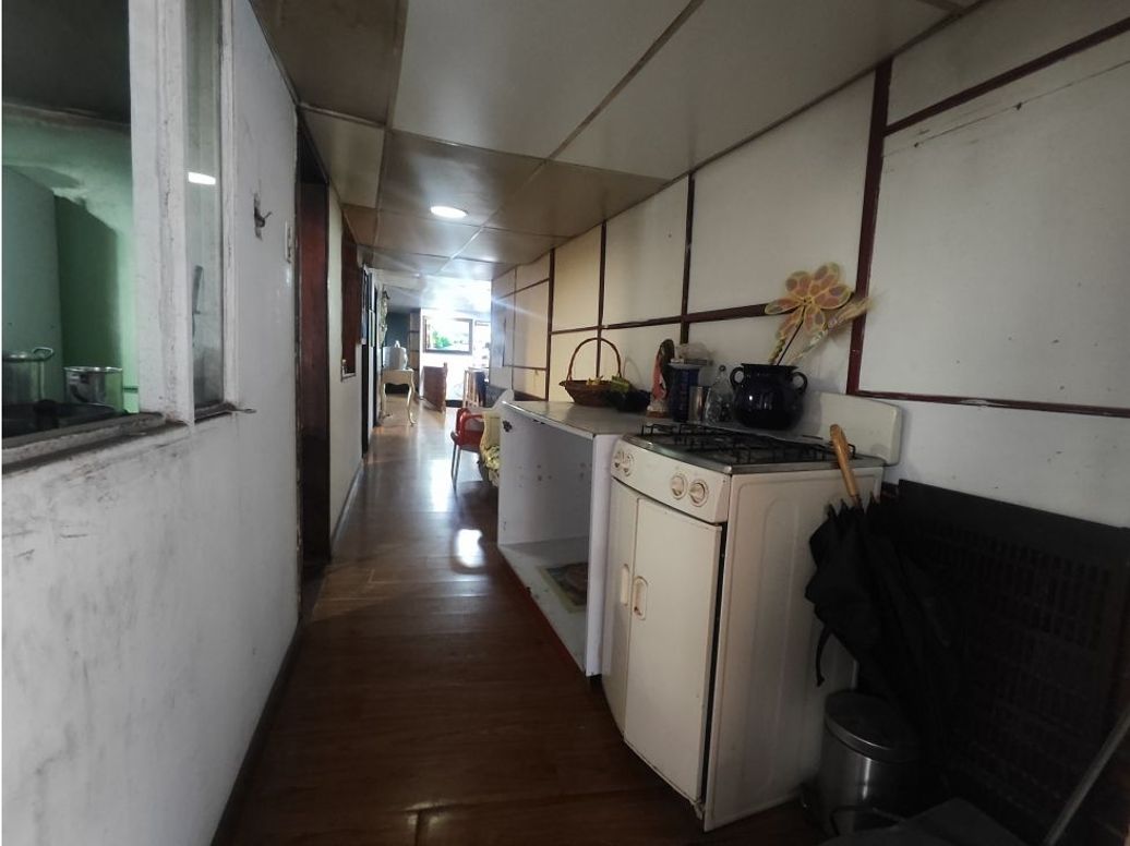Casa de 5 alcobas en venta en La Estrada, Bogotá, 440 m² · foto 18 de 19