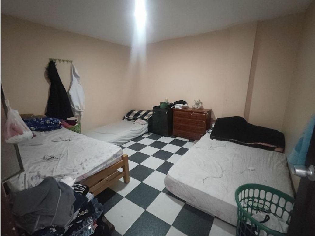 Casa de 7 alcobas en venta en La Laguna, Bogotá, 216 m² · foto 4 de 20