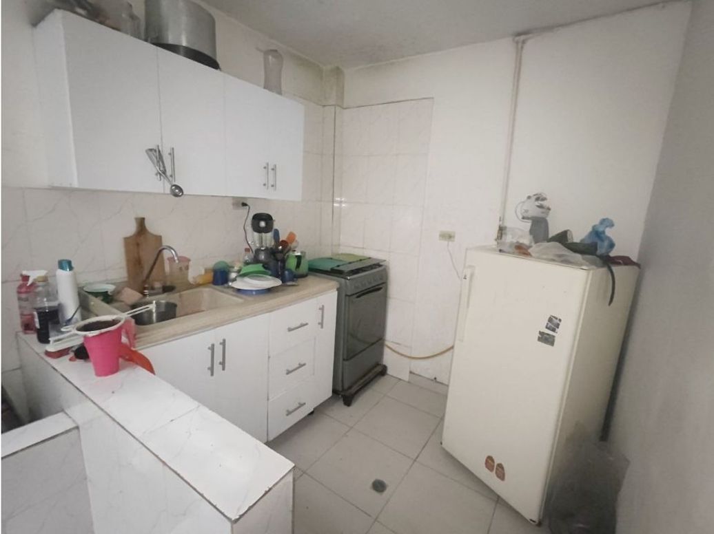 Casa de 7 alcobas en venta en La Laguna, Bogotá, 216 m² · foto 5 de 20