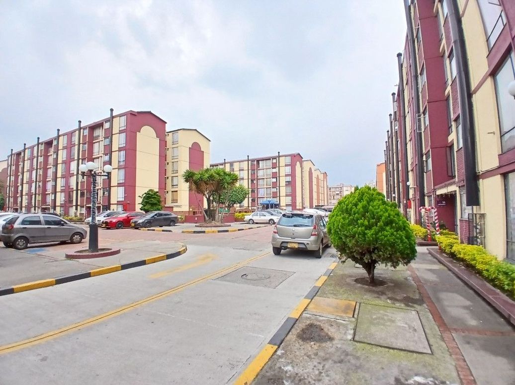 Apartamento de 2 alcobas en venta en Tibabuyes, Bogotá, 45 m² · foto 2 de 14