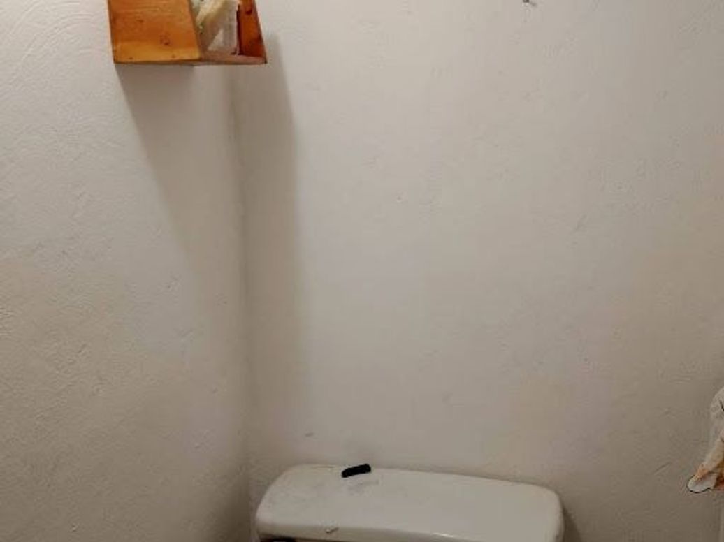 Casa de 15 alcobas en venta en La Victoria, Bogotá, 402 m² · foto 19 de 20