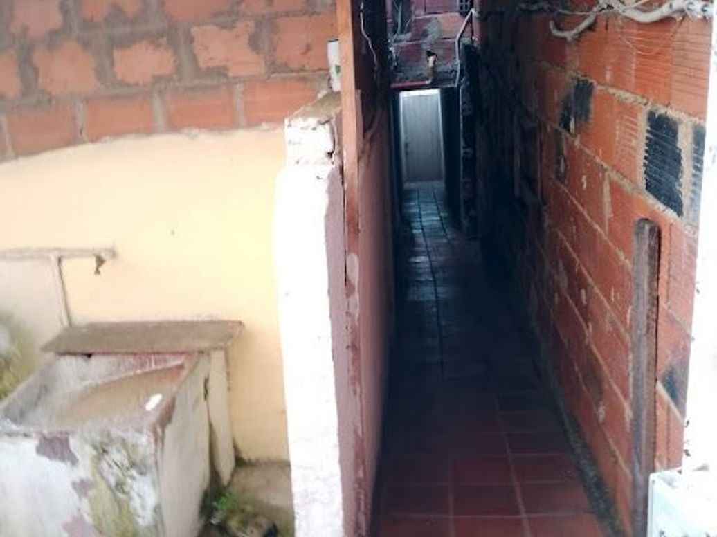 Casa de 15 alcobas en venta en La Victoria, Bogotá, 402 m² · foto 9 de 20