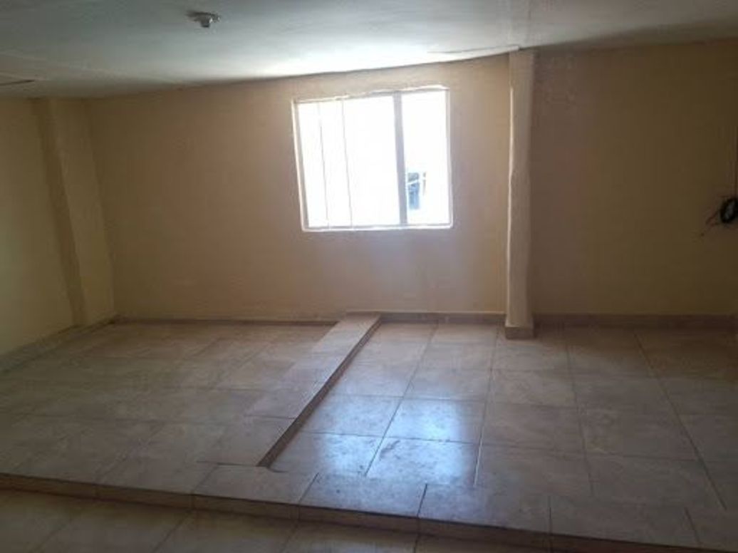 Casa de 15 alcobas en venta en La Victoria, Bogotá, 402 m² · foto 5 de 20
