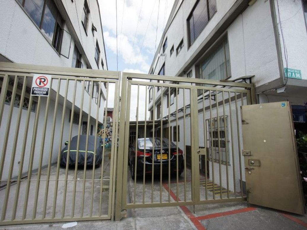Apartaestudio en arriendo en Florida Blanca Norte, Bogotá, 40 m² · foto 9 de 10