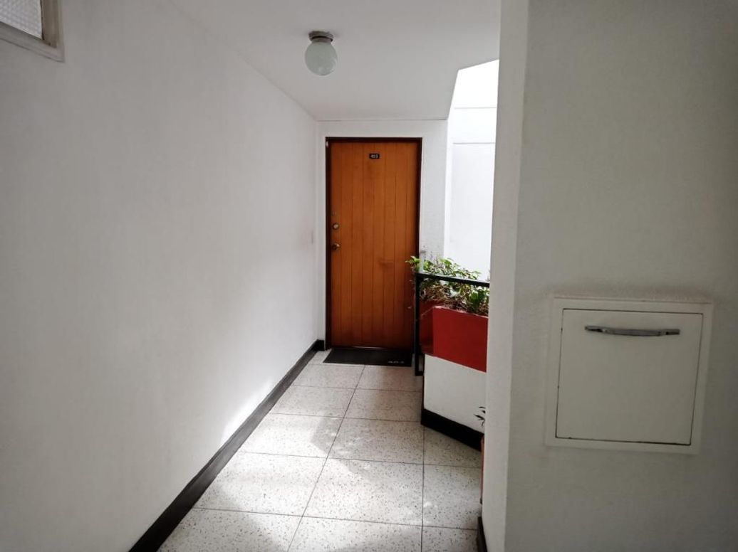 Apartamento de 2 alcobas en venta en Campo Alegre, Bogotá, 87 m² · foto 18 de 20