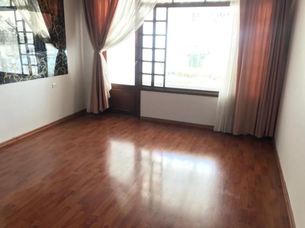 Casa de 4 alcobas en venta en Santa Barbara Central, Bogotá, 371 m² · foto 7 de 20