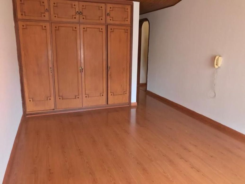 Casa de 4 alcobas en venta en Santa Barbara Central, Bogotá, 371 m² · foto 10 de 20