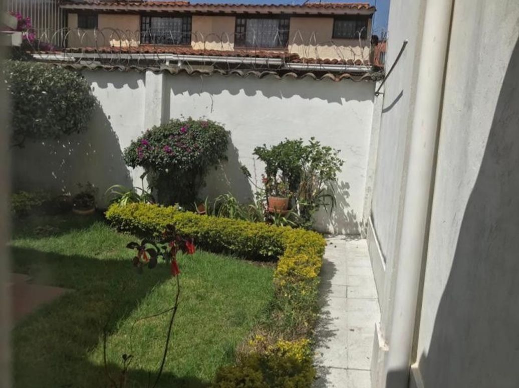 Casa de 4 alcobas en venta en Santa Barbara Central, Bogotá, 371 m² · foto 18 de 20