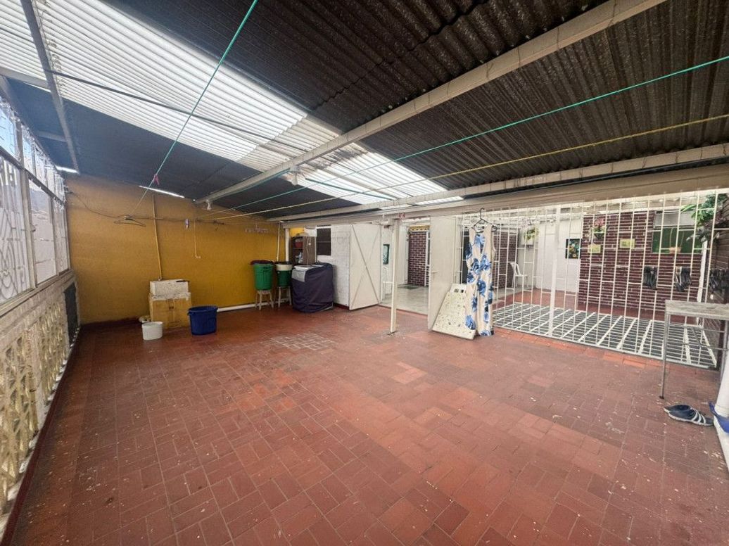 Casa de 4 alcobas en venta en Olaya, Bogotá, 280 m² · foto 19 de 20
