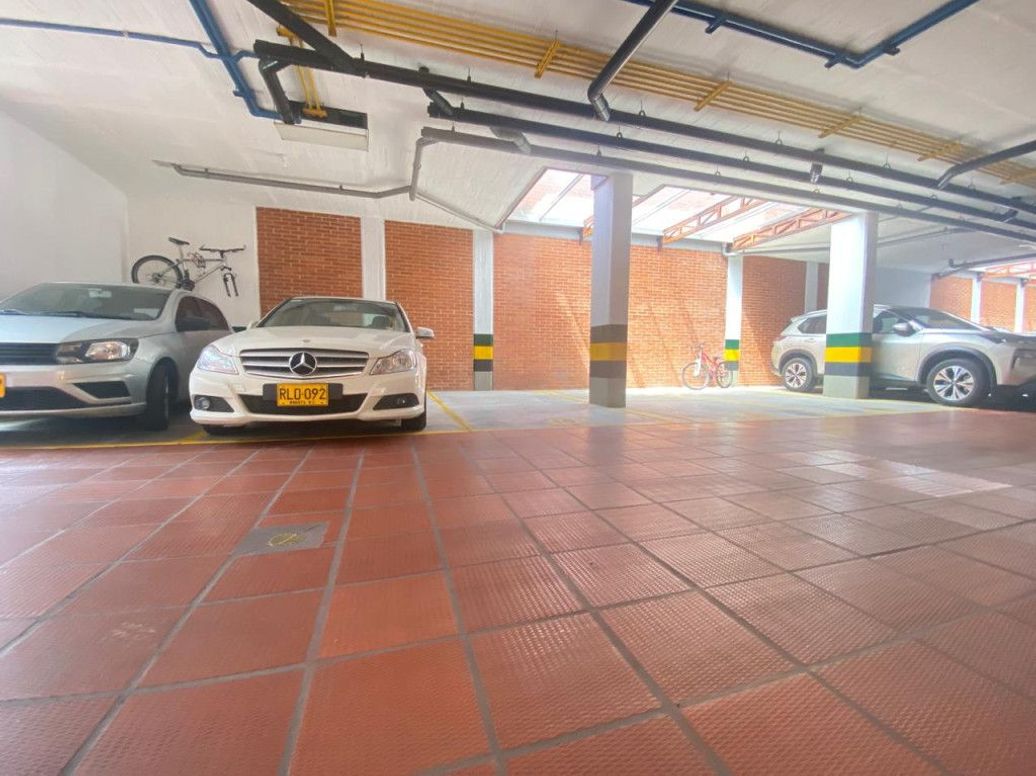Apartamento de 3 alcobas en arriendo en La Calleja, Bogotá, 145 m² · foto 18 de 20