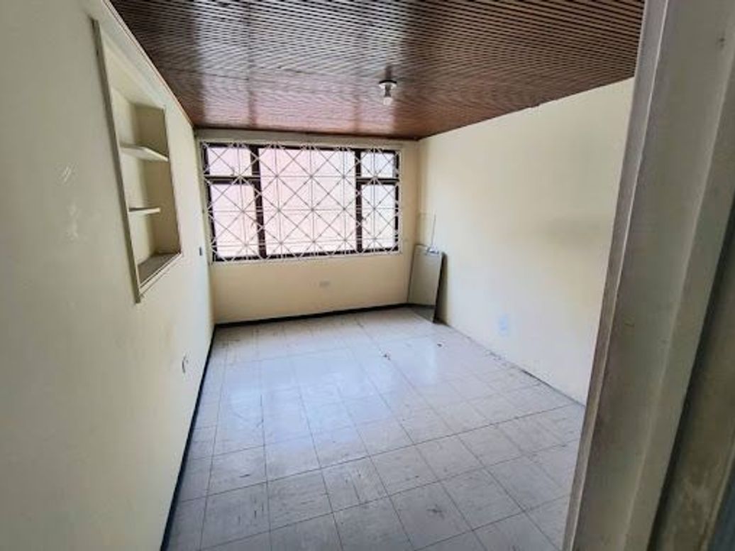 Casa de 17 alcobas en venta en Nicolas De Federman, Bogotá, 467 m² · foto 17 de 19