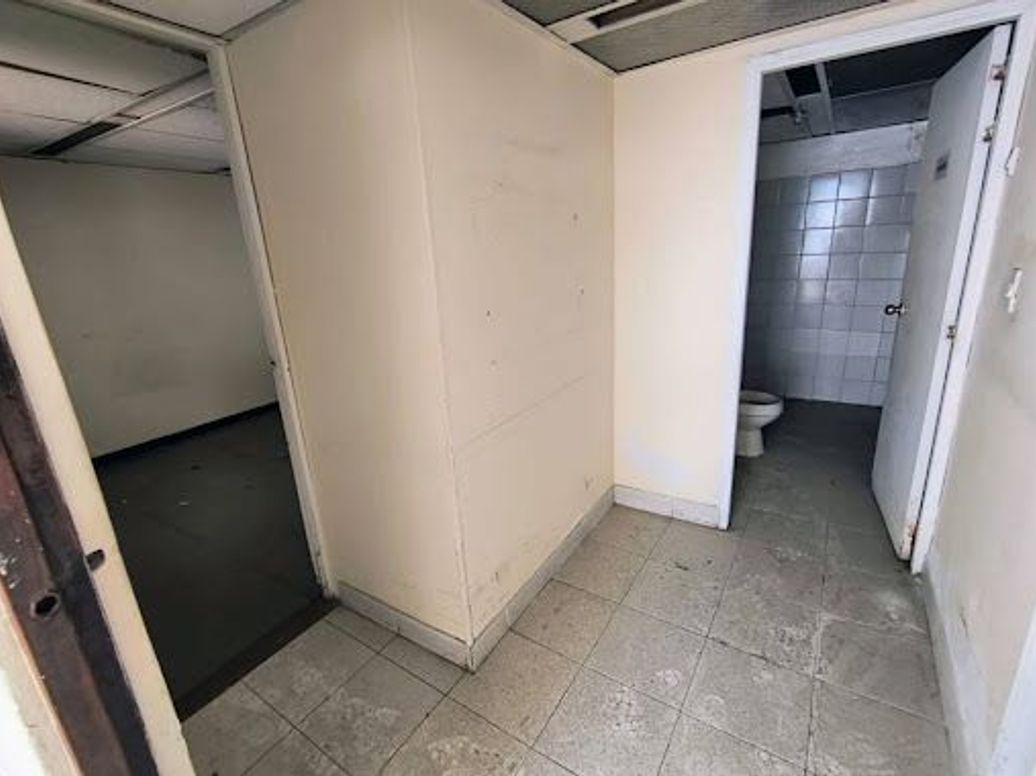 Casa de 17 alcobas en venta en Nicolas De Federman, Bogotá, 467 m² · foto 9 de 19