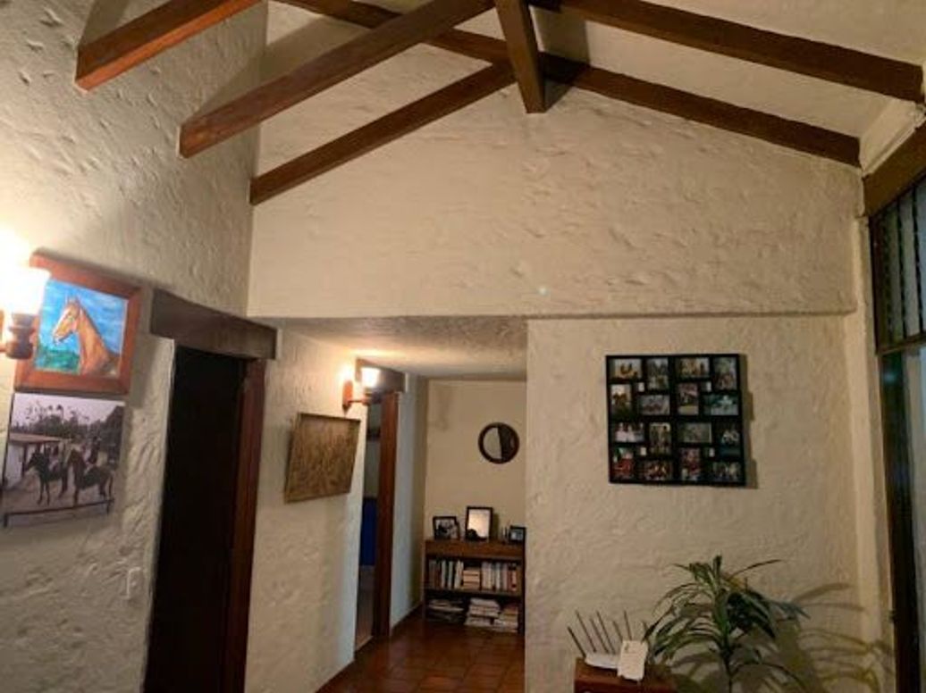 Casa de 3 alcobas en venta en Santa Barbara Central, Bogotá, 292 m² · foto 19 de 20