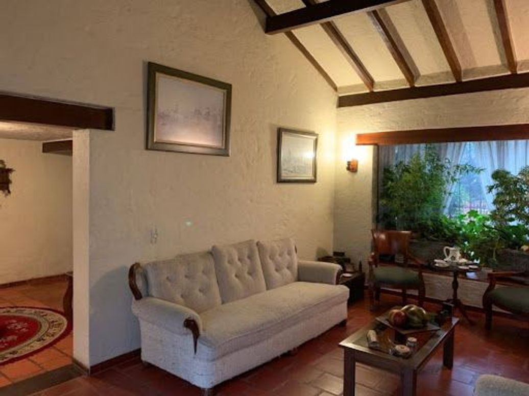 Casa de 3 alcobas en venta en Santa Barbara Central, Bogotá, 292 m² · foto 5 de 20
