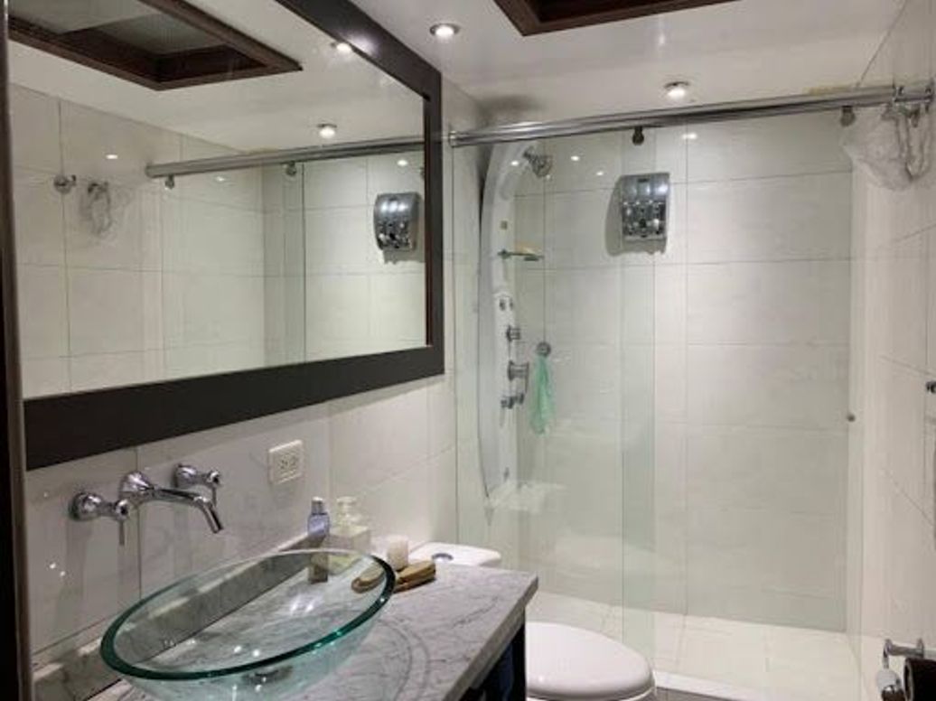 Casa de 3 alcobas en venta en Santa Barbara Central, Bogotá, 292 m² · foto 18 de 20