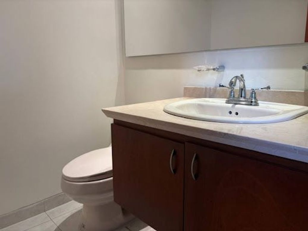 Casa de 4 alcobas en venta en Las Villas, Bogotá, 215 m² · foto 7 de 20