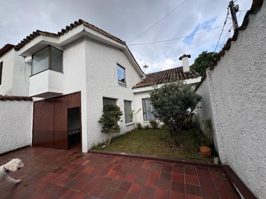 Casa de 4 alcobas en venta en Las Villas, Bogotá, 215 m² · foto 2 de 20