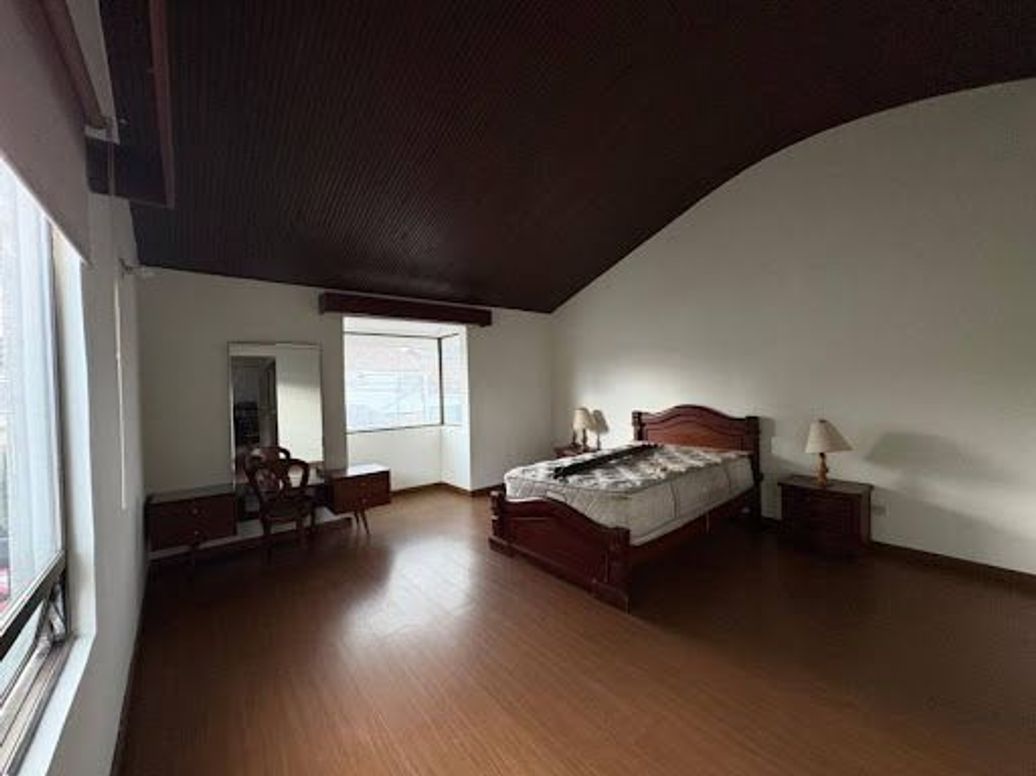 Casa de 4 alcobas en venta en Las Villas, Bogotá, 215 m² · foto 17 de 20
