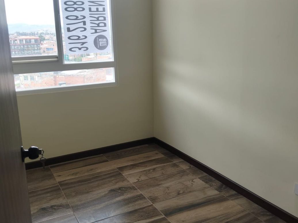 Apartamento de 3 alcobas en venta en Cjr Parque Primaveral, Bogotá, 54 m² · foto 15 de 17