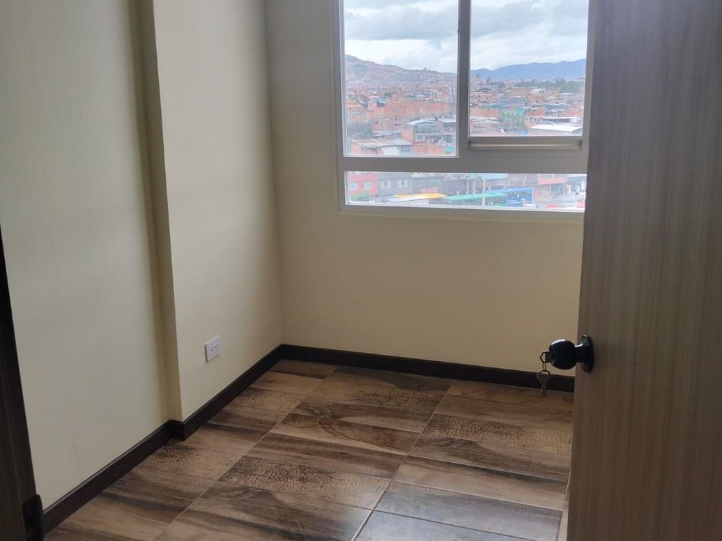 Apartamento de 3 alcobas en venta en Cjr Parque Primaveral, Bogotá, 54 m² · foto 14 de 17