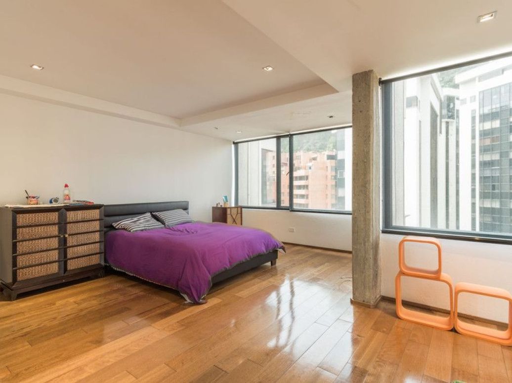 Apartamento de 3 alcobas en venta en El Refugio, Bogotá, 159 m² · foto 12 de 16