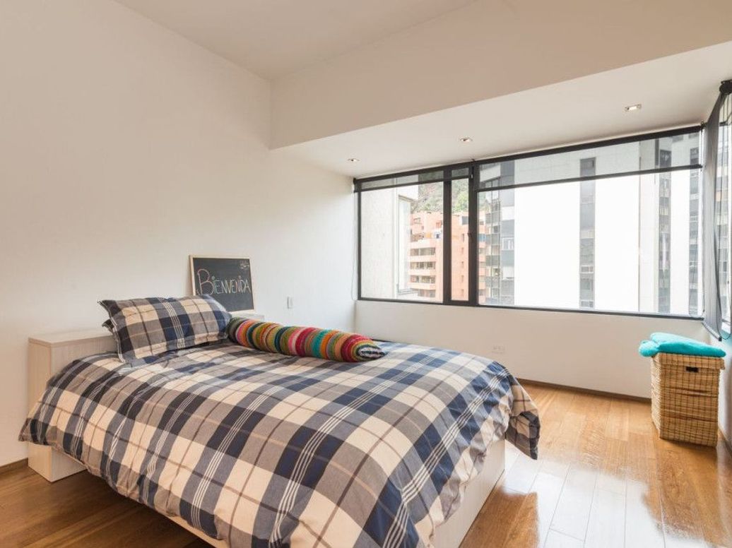 Apartamento de 3 alcobas en venta en El Refugio, Bogotá, 159 m² · foto 8 de 16