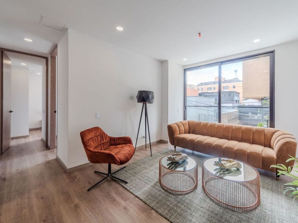 Apartamento de 2 alcobas en venta en Chico Norte Et. Ii, Bogotá, 84 m² · foto 2 de 20