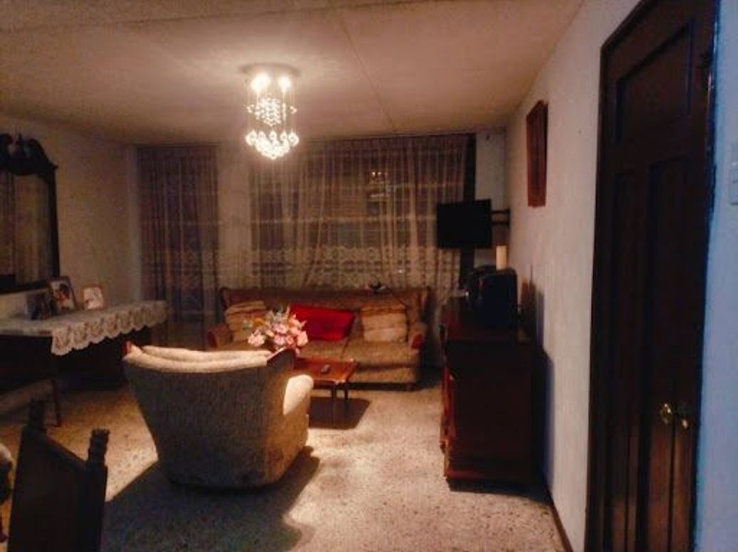 Casa de 4 alcobas en venta en San Miguel, Bogotá, 210 m² · foto 16 de 20