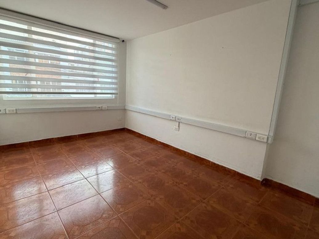 Casa de 9 alcobas en venta en Estrella Del Norte, Bogotá, 430 m² · foto 11 de 20