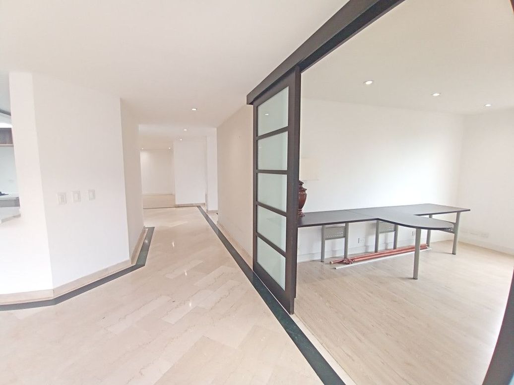 Apartamento de 3 alcobas en venta en Chicó Norte, Bogotá, 269 m² · foto 19 de 20