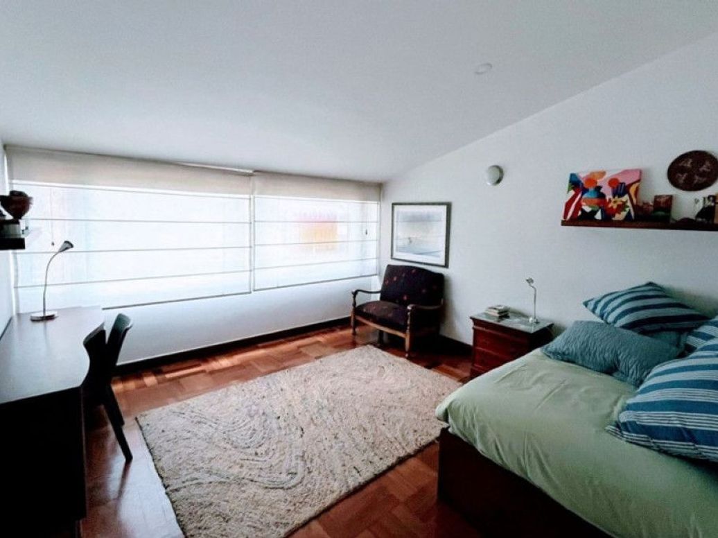 Casa de 4 alcobas en venta en Niza, Bogotá, 400 m² · foto 5 de 20
