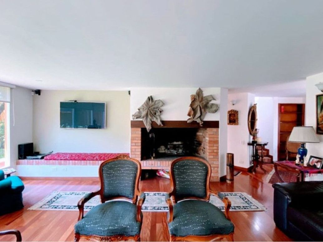 Casa de 4 alcobas en venta en Niza, Bogotá, 400 m² · foto 12 de 20