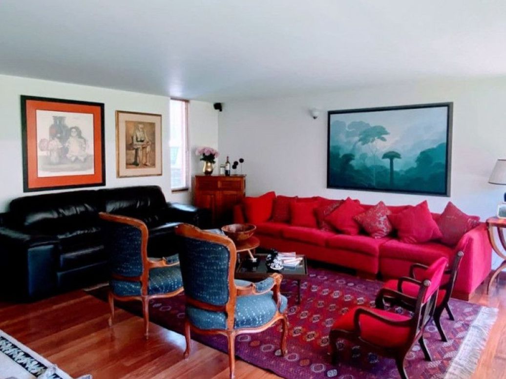 Casa de 4 alcobas en venta en Niza, Bogotá, 400 m² · foto 13 de 20