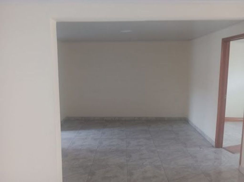 Casa de 6 alcobas en venta en Mandalay 1, Bogotá, 177 m² · foto 5 de 10
