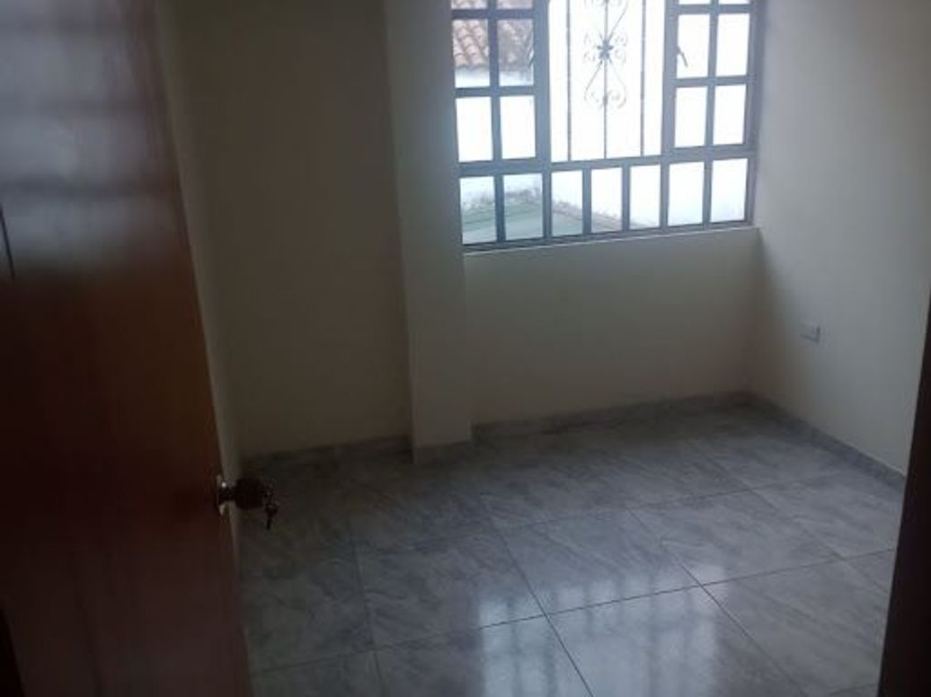 Casa de 6 alcobas en venta en Mandalay 1, Bogotá, 177 m² · foto 7 de 10