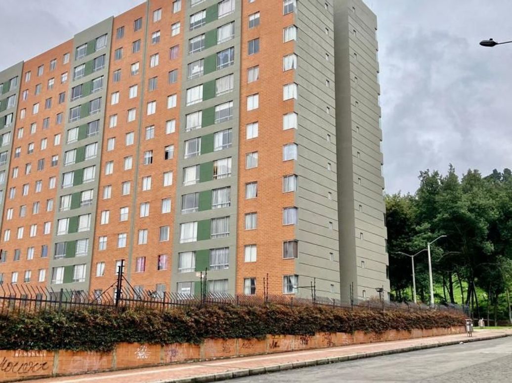 Apartamento de 2 alcobas en venta en Tuna Alta, Bogotá, 43 m² · foto 2 de 20