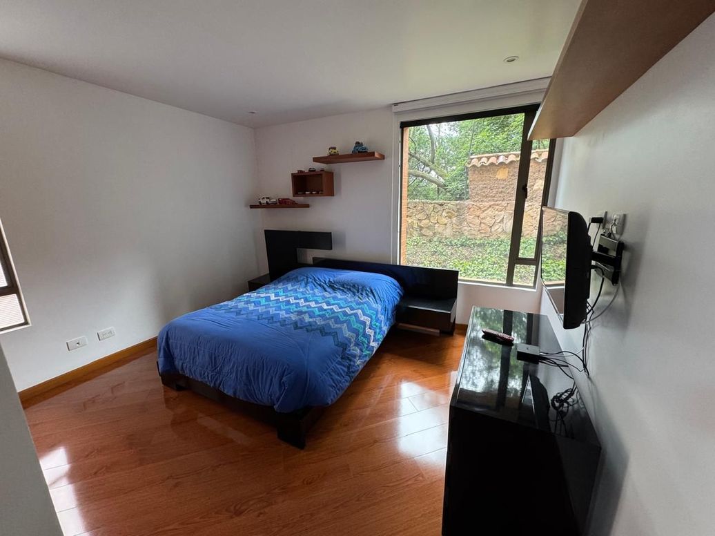 Apartamento de 5 alcobas en venta en Cjr Salerno, Bogotá, 274 m² · foto 14 de 15