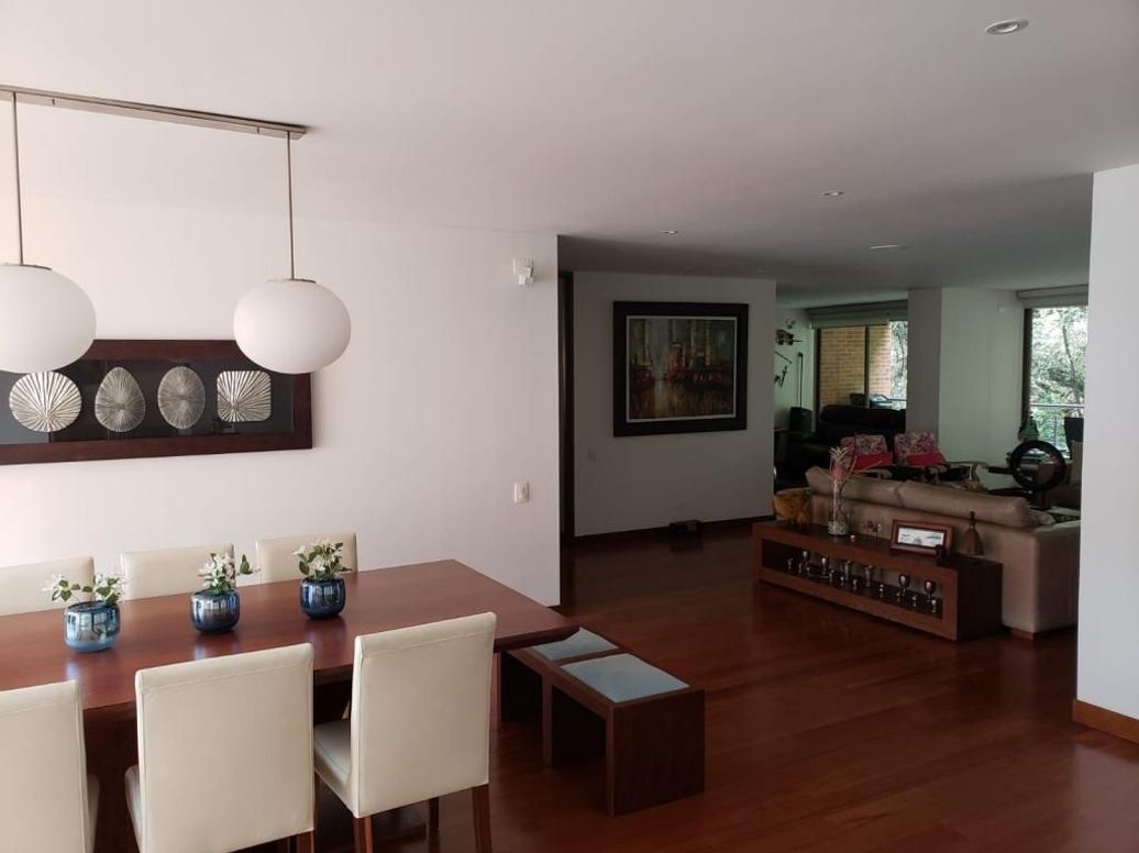 Apartamento de 3 alcobas en venta en La Acanada, Bogotá, 270 m² · foto 3 de 20